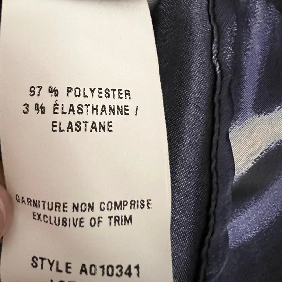 Jacob abstract pattern top, size Medium - Picture 8 of 9